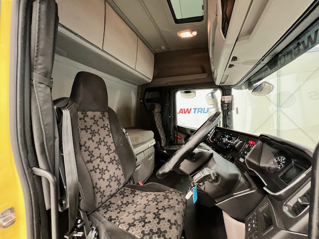 Scania S450 6×2 Midlift Highline Tractor Unit