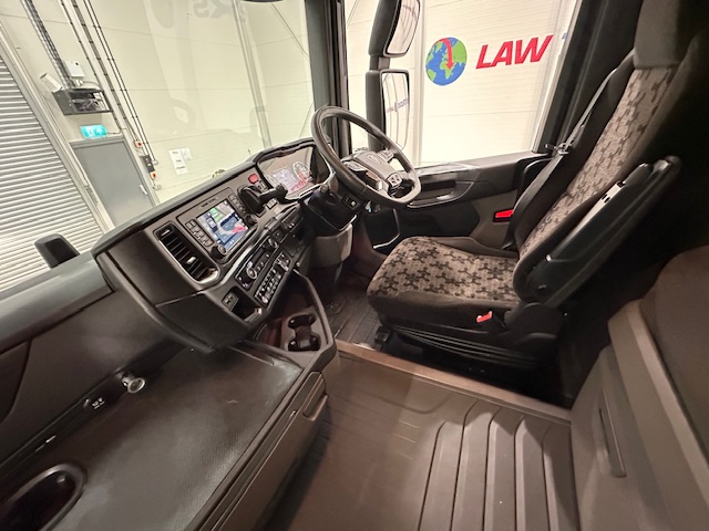 Scania R450 6×2 Midlift Highline Tractor Unit
