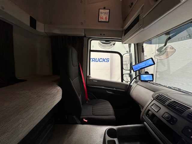 DAF CF 450 6×2 Space Cab Tractor Unit