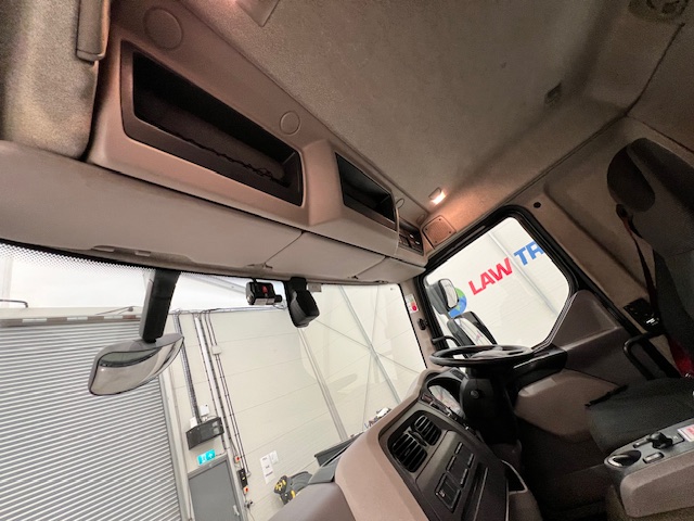 DAF LF 260 4×2 Rest Cab Tractor Unit