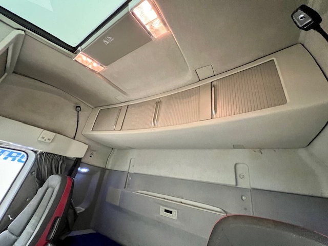 Volvo FH 500 6×2 Sleeper Cab Midlift Tractor Unit
