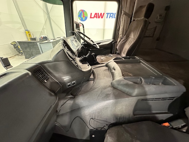 Scania P94 230 Sleeper Cab Curtainsider