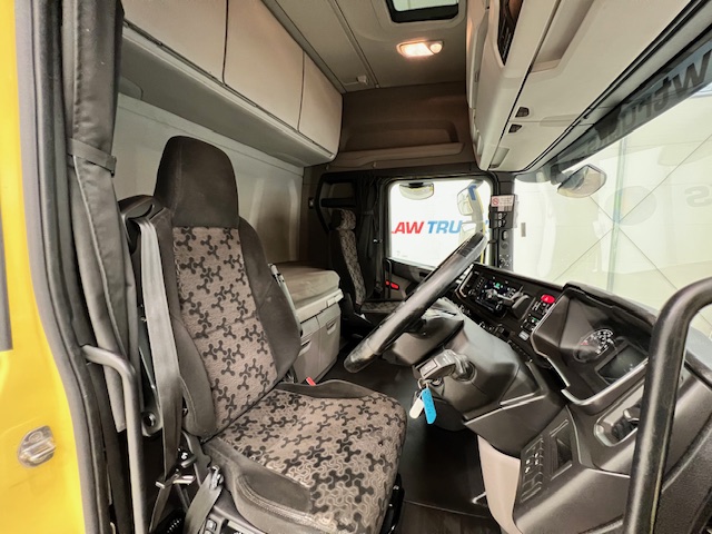 Scania S450 6×2 Midlift Highline Tractor Unit