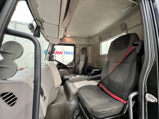 DAF LF 260 4×2 Rest Cab Tractor Unit