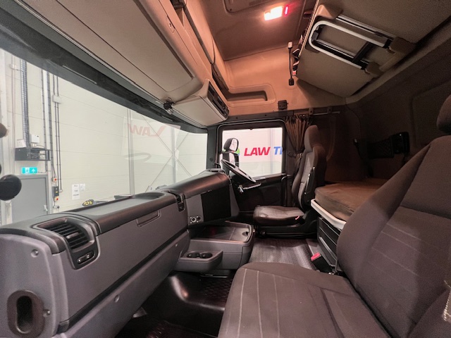 Scania R450 6×2 Midlift Topline Tractor Unit