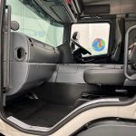Scania P280 6×2 10 Tyre Rear Lift Curtainsider - thumbnail