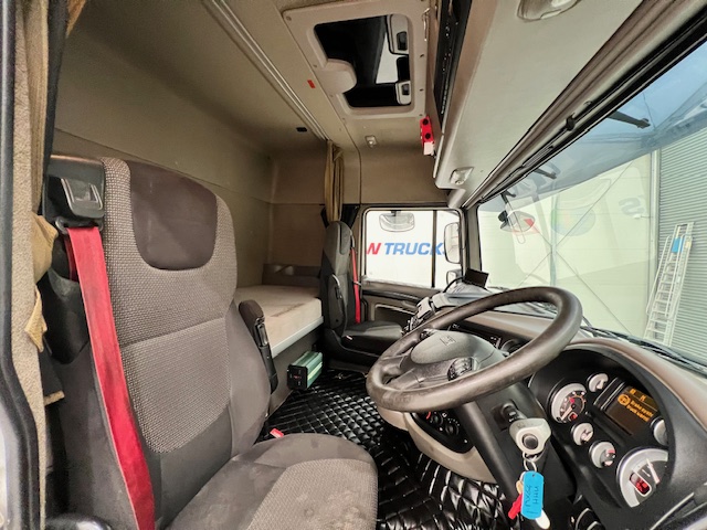 DAF XF105 460 6×2 Space Cab Tractor Unit