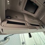 DAF CF 330 6×2 Rear Lift Sleeper Cab Curtainsider - thumbnail
