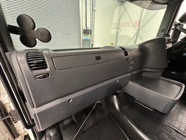 Scania R480 6×2 Midlift Tractor Unit Manual