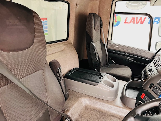 DAF CF 330 6×2 Rear Lift Fridge Box