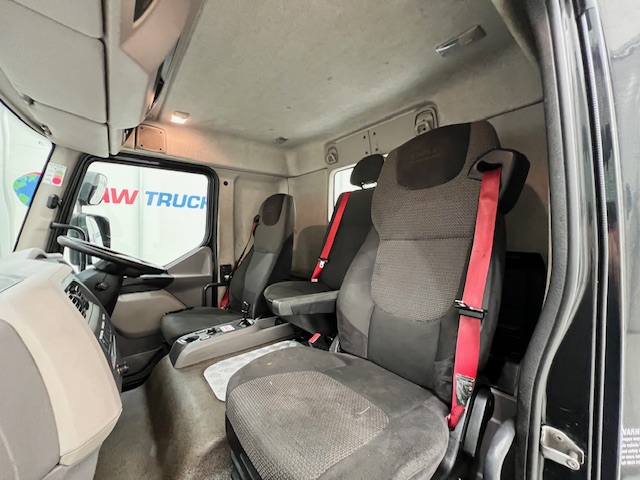 DAF LF 260 4×2 Rest Cab Tractor Unit