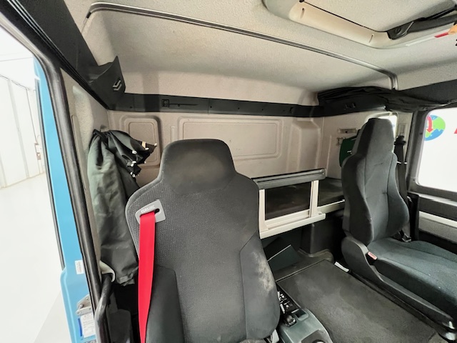 MAN TGS 26.320 6×2 Sleeper Cab Insulated Box Van