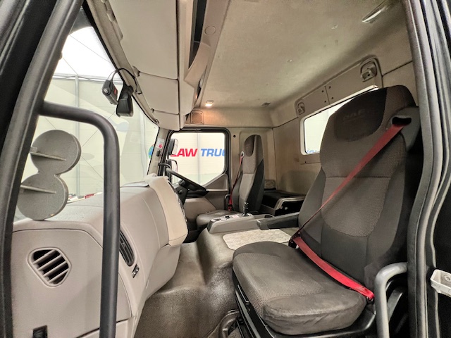 DAF LF 260 4×2 Rest Cab Tractor Unit