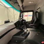 Mercedes Antos 2532 6×2 Rear Lift Day Cab Fridge Box - thumbnail