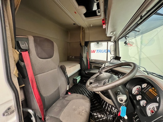 DAF XF105 460 6×2 Space Cab Tractor Unit