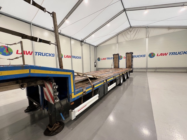Kassbohrer Tri Axle Machinery Carrier Lowloader