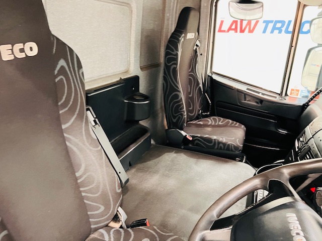 Iveco Stralis 310 AT 6×2 Fridge Box