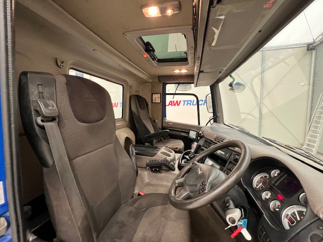 DAF CF85 360 8×4 Day Cab Hookloader