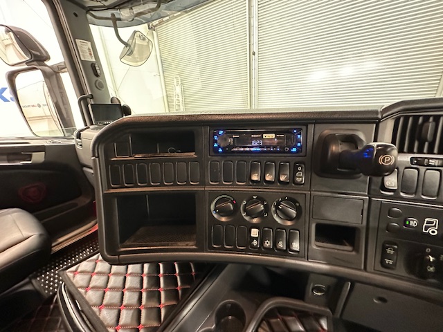 Scania R450 6×2 Highline Midlift Tractor Unit