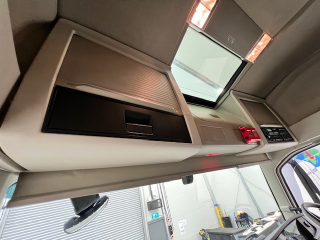 Volvo FH 500 6×2 Sleeper Cab Midlift Tractor Unit