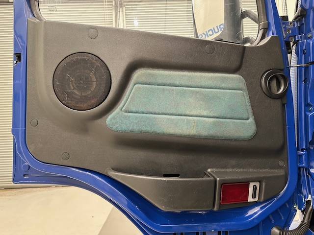 Volvo FM12 340 Rear Lift Sleeper Beavertail