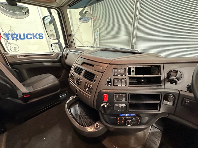 DAF XF 480 6×2 Midlift Tractor Unit