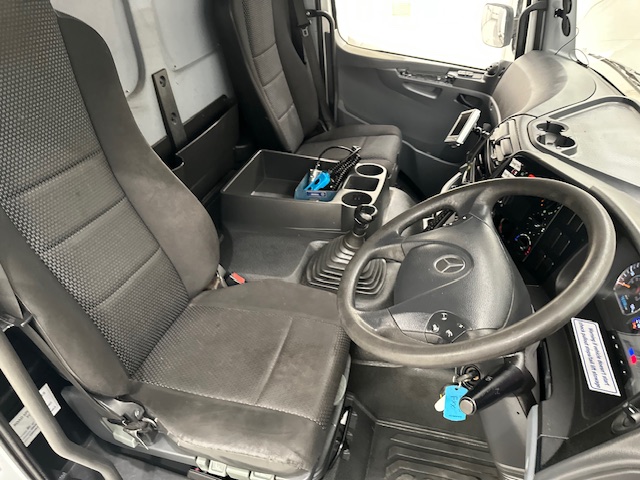 Mercedes Axor 1824 Day Cab Box Van