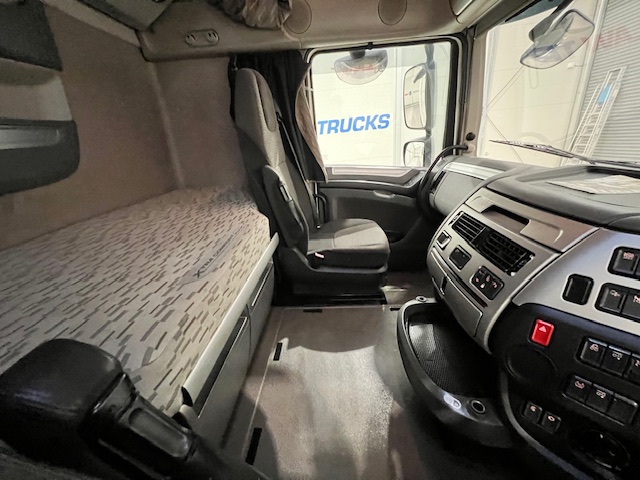DAF XF 510 6×2 Midlift Tractor Unit Manual