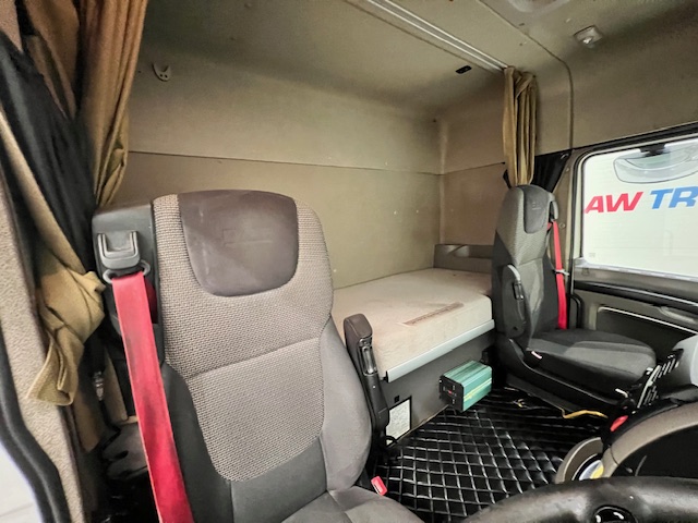 DAF XF105 460 6×2 Space Cab Tractor Unit