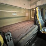 Volvo FH16 750 6×2 Midlift Tractor Unit - thumbnail