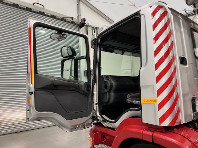 Scania P94 220 4×2 Day Cab Recovery Truck
