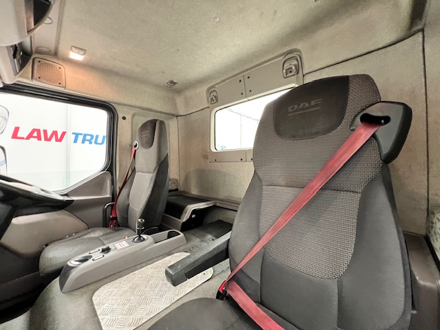 DAF LF 260 4×2 Rest Cab Tractor Unit