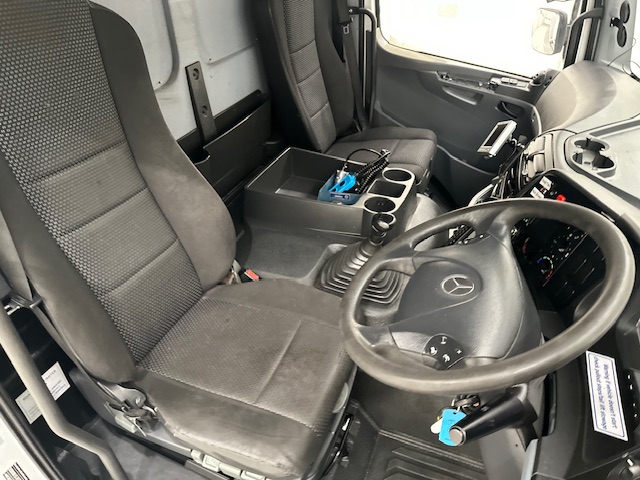 Mercedes Axor 1824 Day Cab Box Van