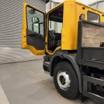 Scania 114 340 6×2 Rear Lift Day Cab Beavertail - thumbnail