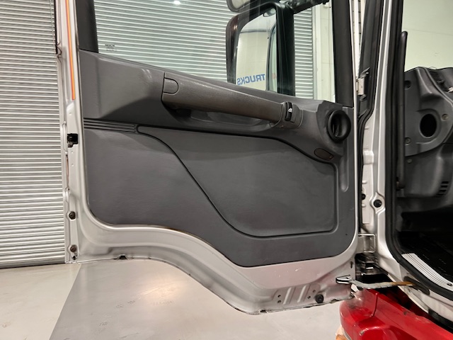 Scania P94 220 4×2 Day Cab Recovery Truck