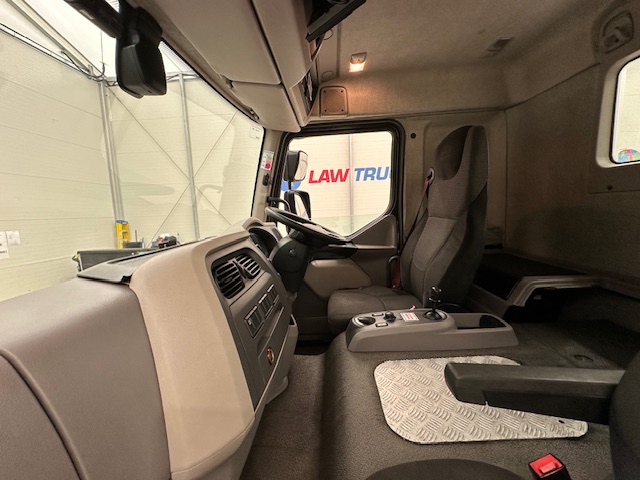 DAF LF 260 4×2 Rest Cab Tractor Unit