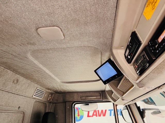 Iveco Stralis 310 AT Euro 6 6×2 Box Van