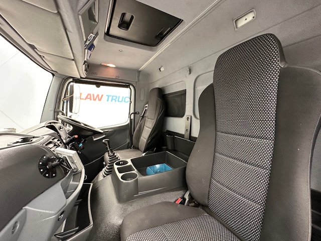 Mercedes Axor 1824 Day Cab Box Van