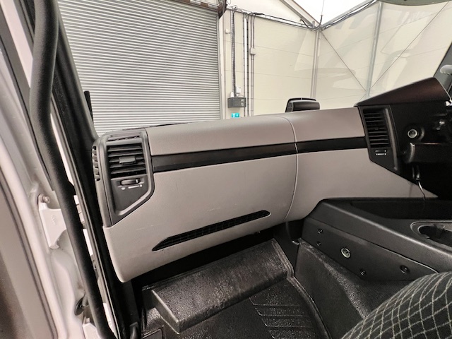 Mercedes Actros 2532 6×2 Rear Lift Day Cab Fridge Box