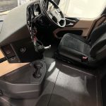 Mercedes Actros 1830 Sleeper Cab Box Van - thumbnail