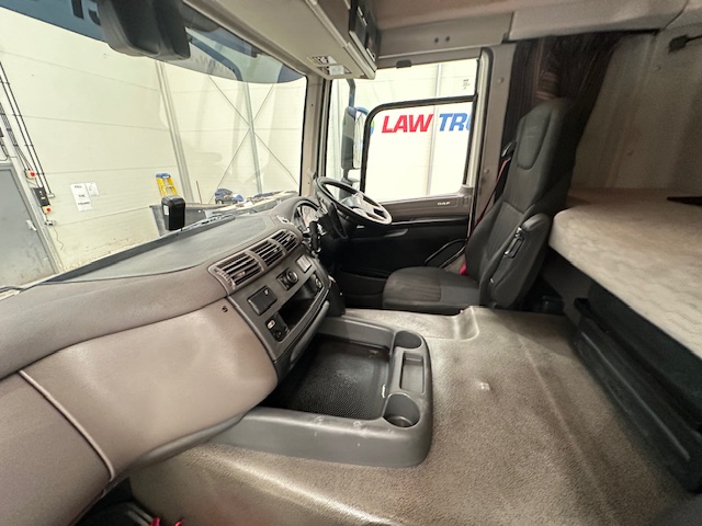 DAF CF 450 6×2 Space Cab Tractor Unit