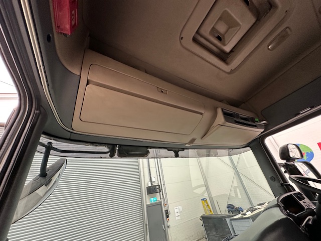 Scania R480 6×2 Midlift Tractor Unit Manual