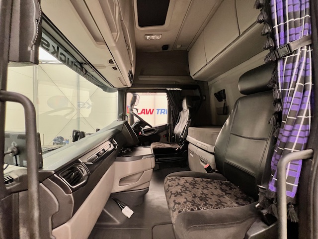 Scania S450 6×2 Midlift Highline Tractor Unit
