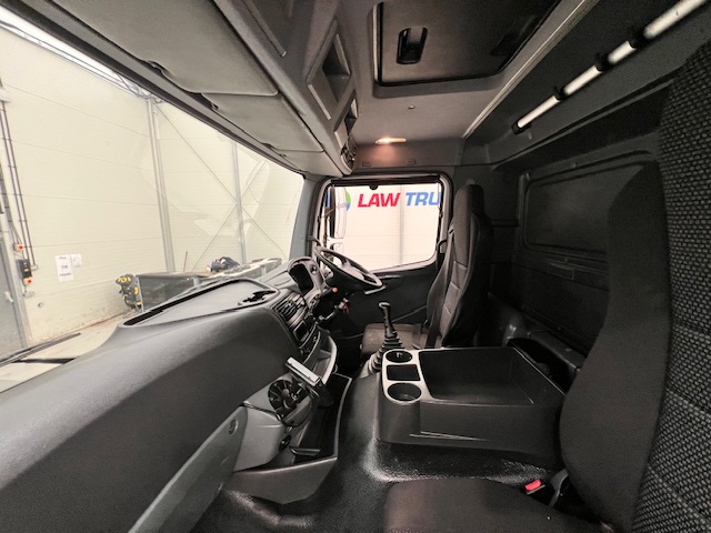 Mercedes Axor 2529 Rear Lift Brick Grab Manual