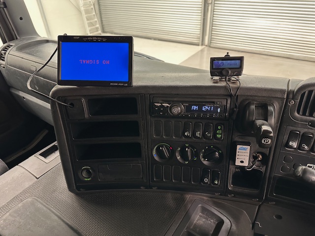 Scania P420 8×4 Sleeper Cab Vacuum Tanker
