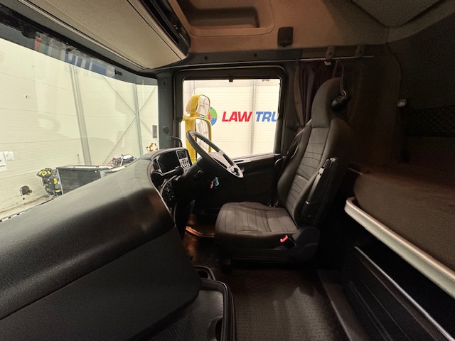 Scania R450 6×2 Midlift Topline Tractor Unit