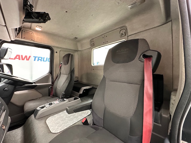 DAF LF 260 4×2 Rest Cab Tractor Unit