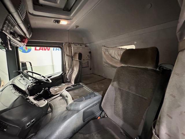 Scania P94 230 Sleeper Cab Curtainsider