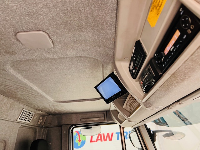 Iveco Stralis 310 AT Euro 6 6×2 Box Van