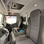 Mercedes Axor 1824 Day Cab Box Van - thumbnail